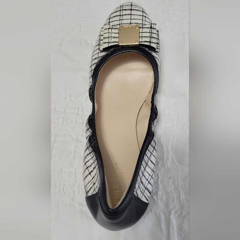 Cole Haan ladies ballet flats 8.5